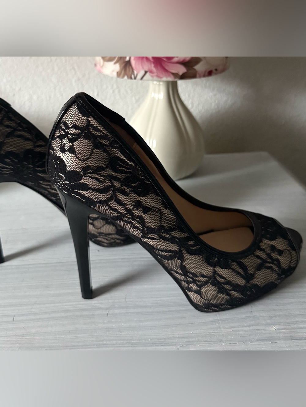 Elegant Black Lace High Heel peep toe Pumps